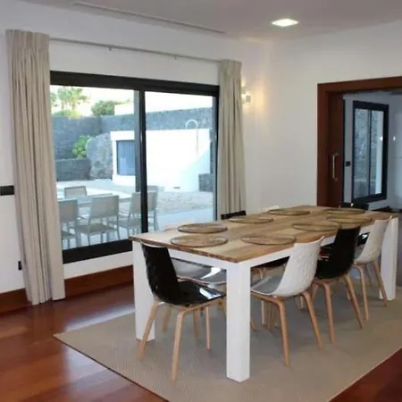 Sleeps 10 Pool Wifi
