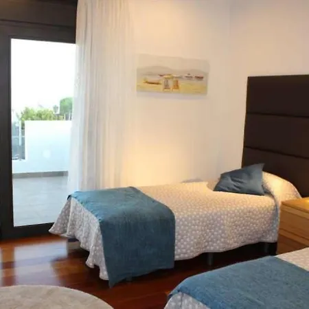 Sleeps 10 Pool Wifi *