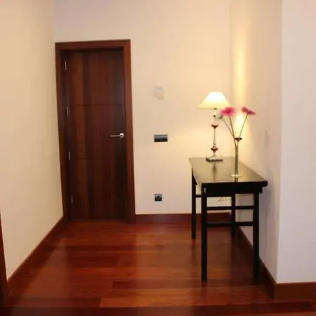 Sleeps 10 Pool Wifi Villa *