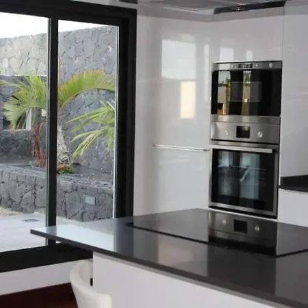 Sleeps 10 Pool Wifi Puerto Calero