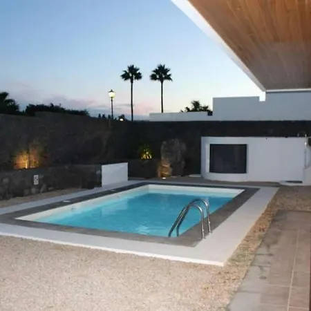 Sleeps 10 Pool Wifi Villa *