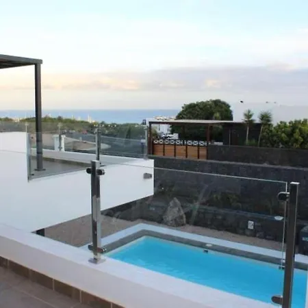 Villa Sleeps 10 Pool Wifi Puerto Calero