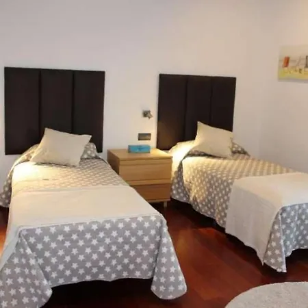 Sleeps 10 Pool Wifi